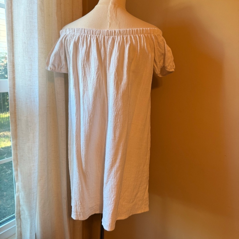 Beachy off the shoulder linen blend mini dress - Picture 2 of 4
